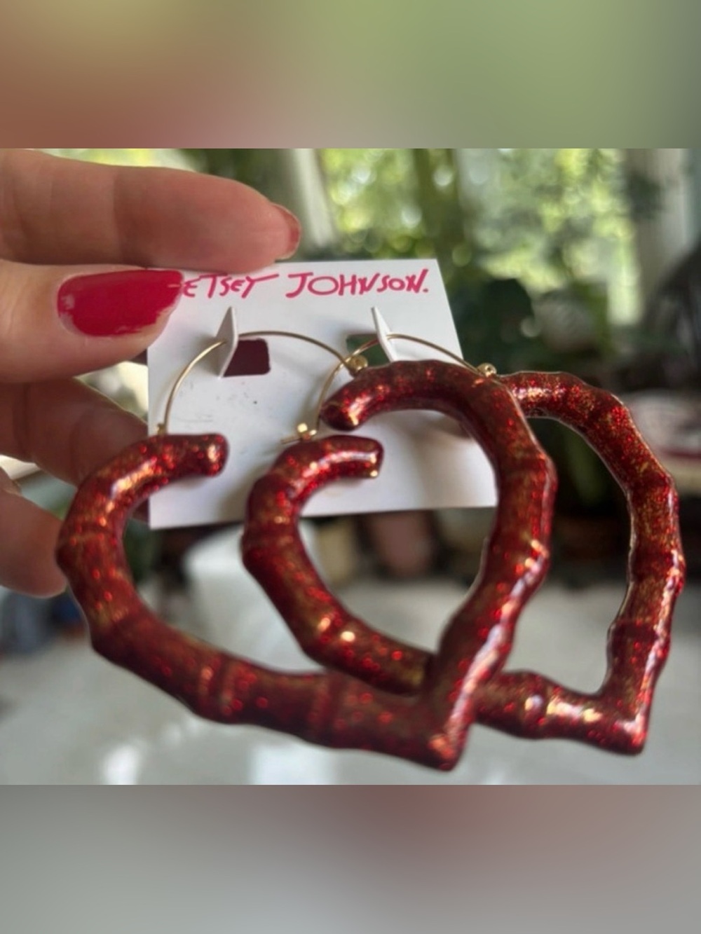 BETSEY JOHNSON Valentine Red Ombré Bamboo-Style Heart-Shaped Hoop Earrings NWT